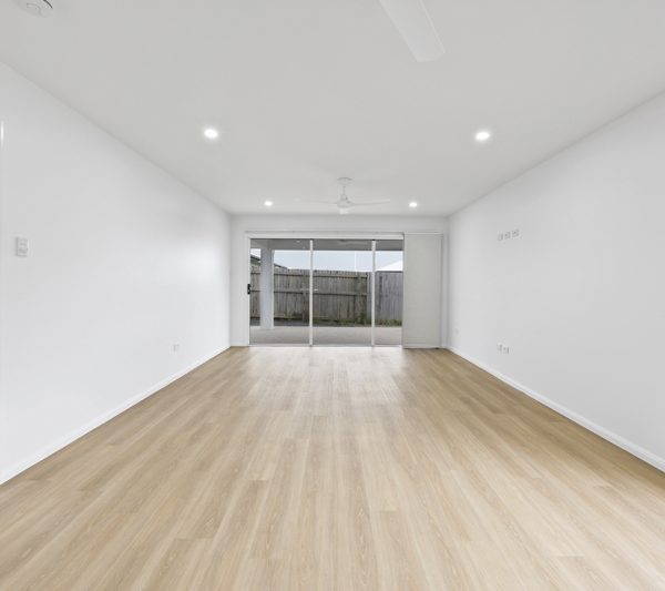 9 Jabiru Circuit, Rural View, QLD 4740 AUS