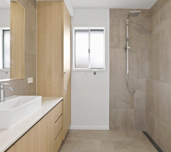 9 Jabiru Circuit, Rural View, QLD 4740 AUS