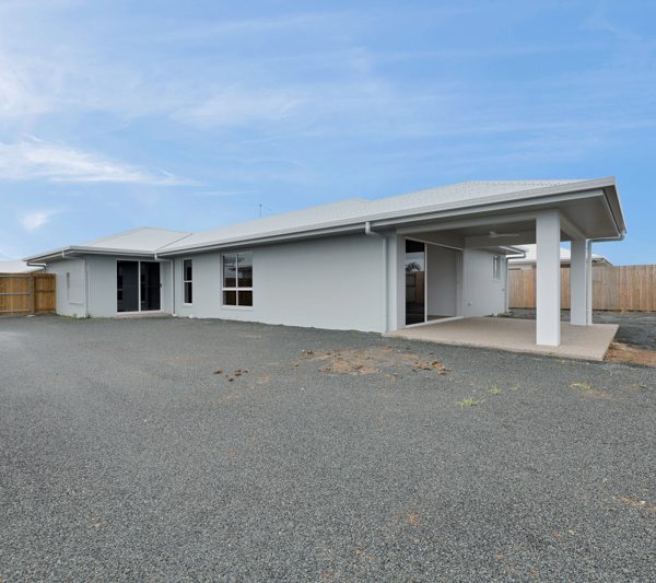 9 Jabiru Circuit, Rural View, QLD 4740 AUS