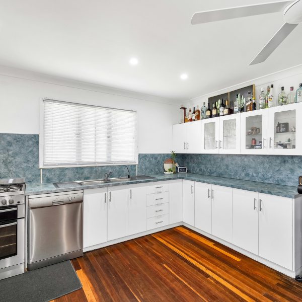 14 Cameron Street, East Mackay, QLD 4740 AUS