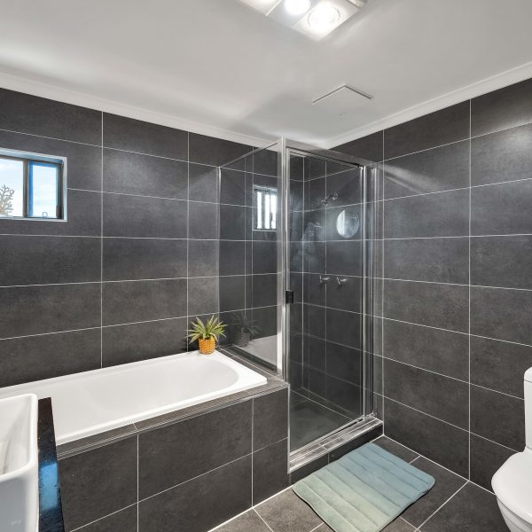 14 Cameron Street, East Mackay, QLD 4740 AUS