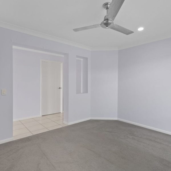 37 Galleon Circuit, Bucasia, QLD 4750 AUS