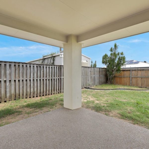 37 Galleon Circuit, Bucasia, QLD 4750 AUS